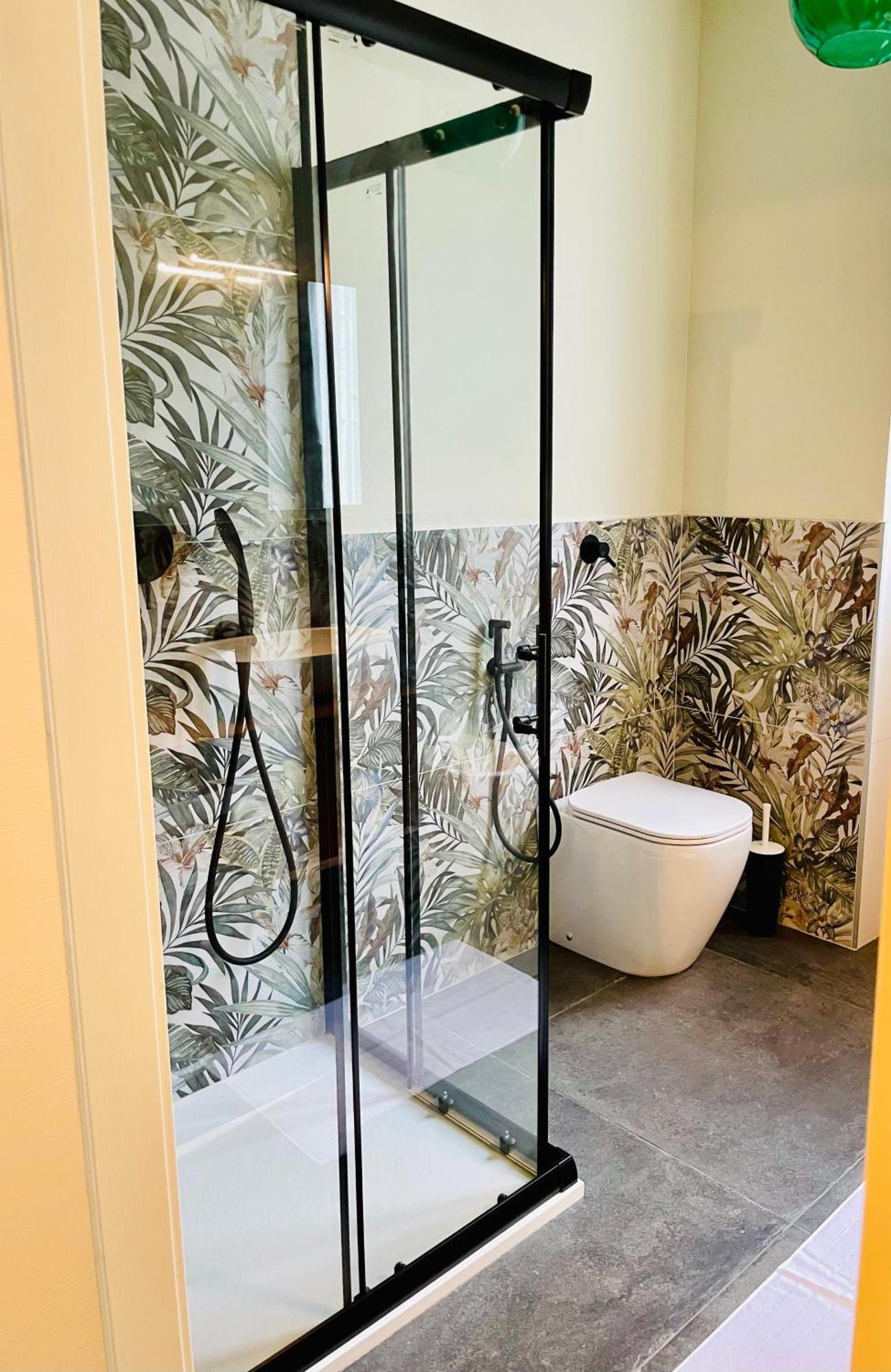 33 Borgo Ticino Lux Free Parking & Private Garden Apartment Pavia Luaran gambar