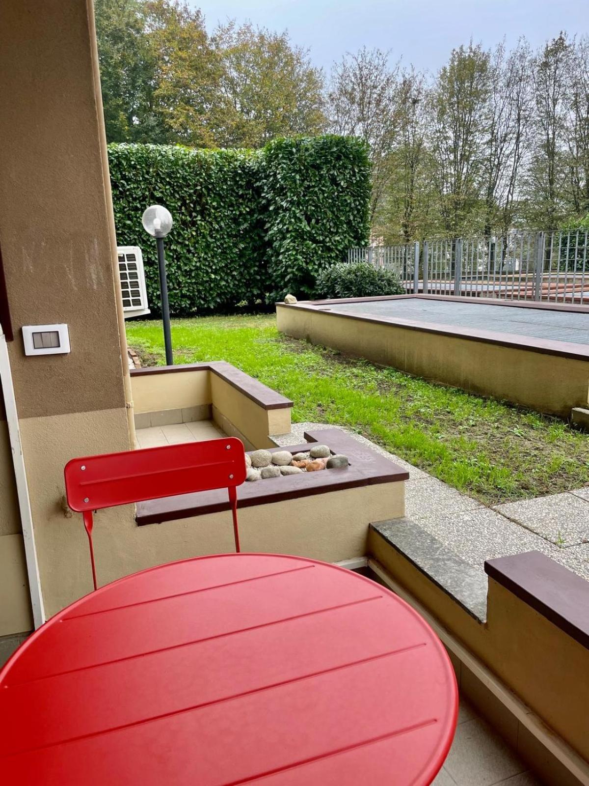 33 Borgo Ticino Lux Free Parking & Private Garden Apartment Pavia Luaran gambar