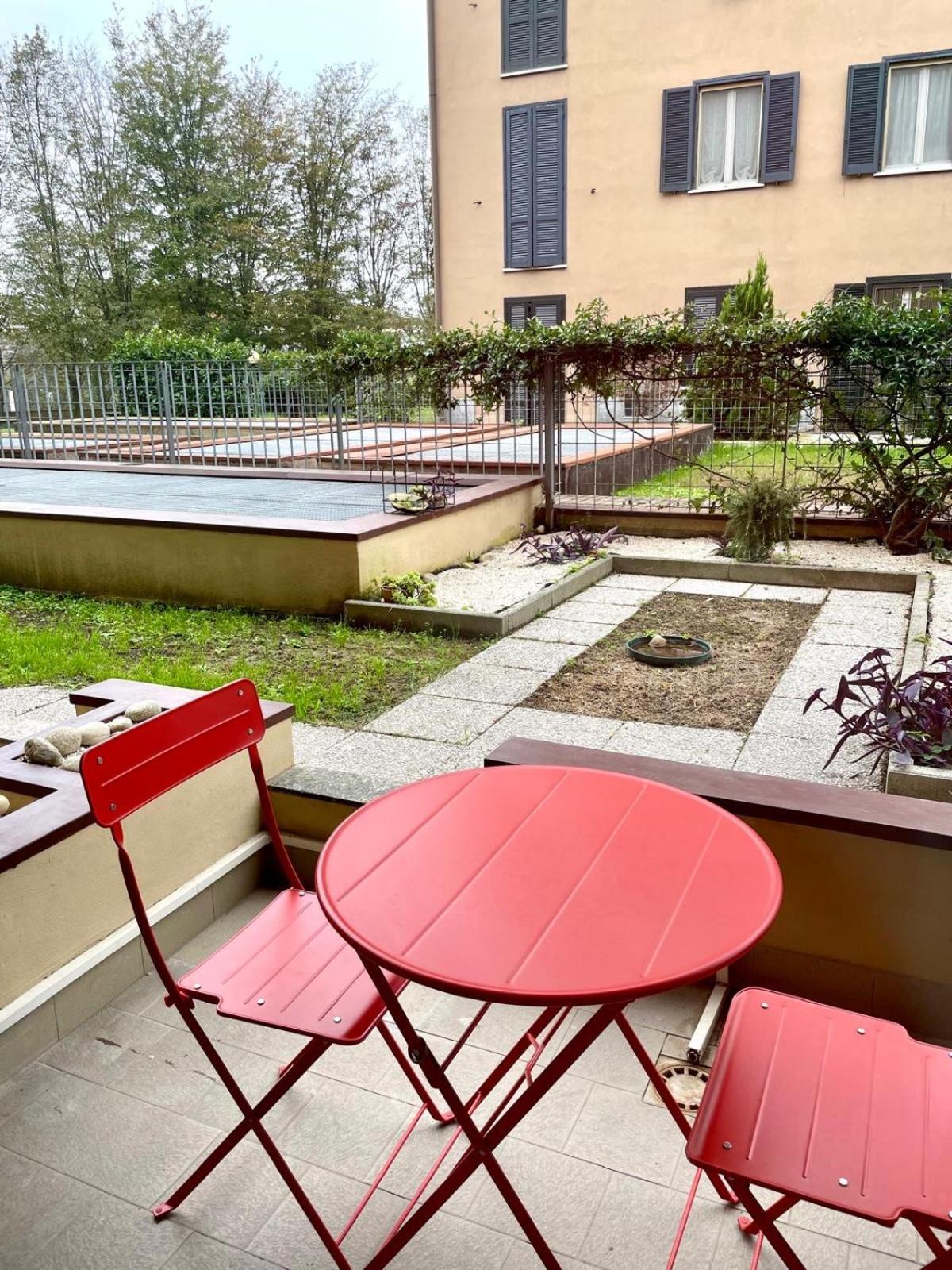 33 Borgo Ticino Lux Free Parking & Private Garden Apartment Pavia Luaran gambar