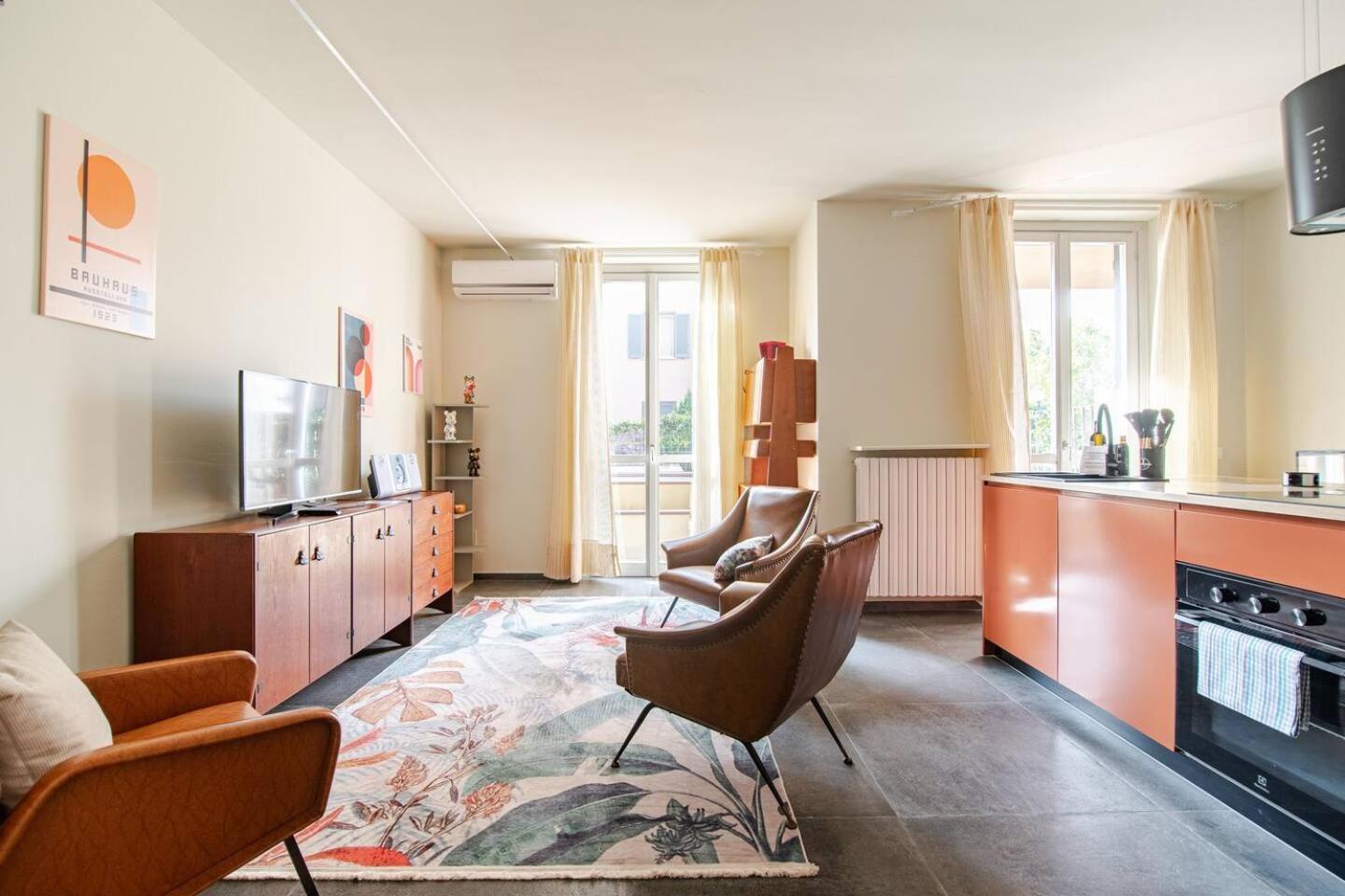 33 Borgo Ticino Lux Free Parking & Private Garden Apartment Pavia Luaran gambar